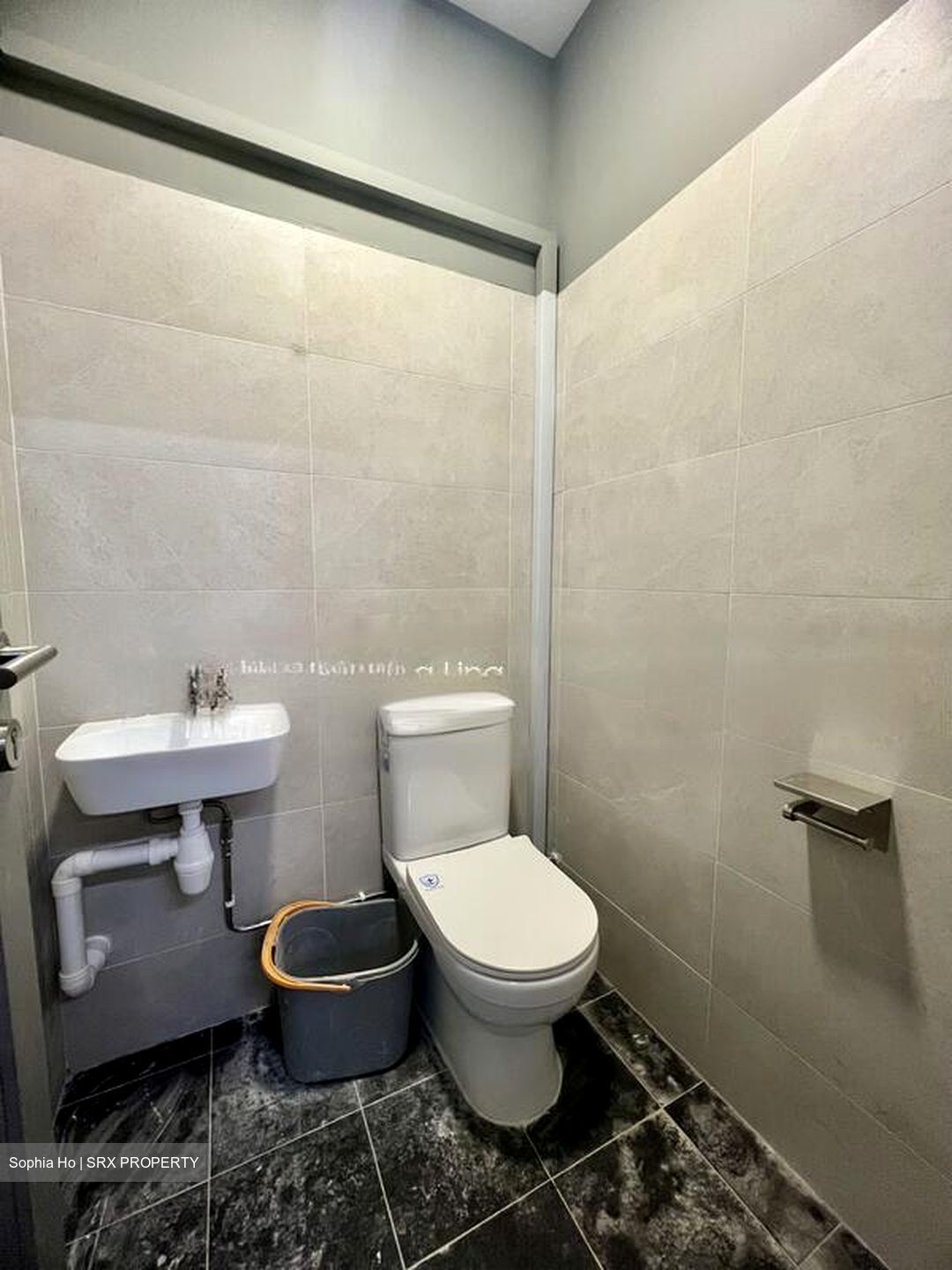 Geylang Road (D14), Shop House #472602871